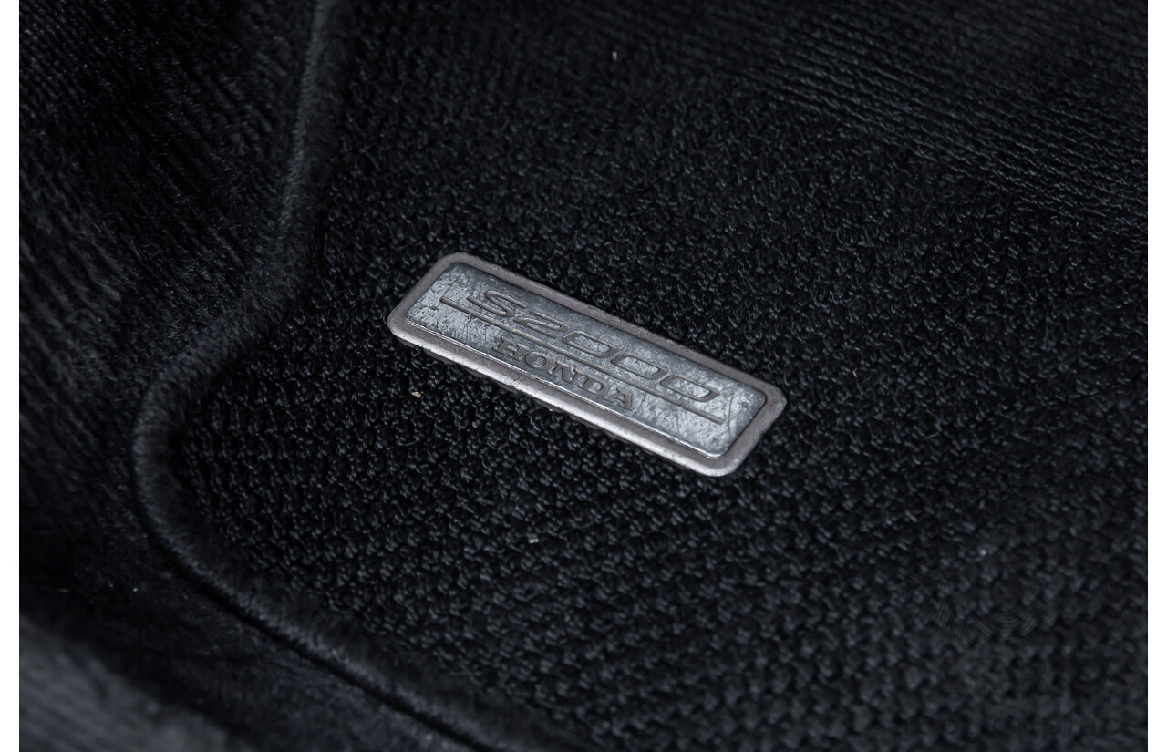 11/1999 Honda S2000 2d Convertible Silverstone Metallic 2.0L - Import