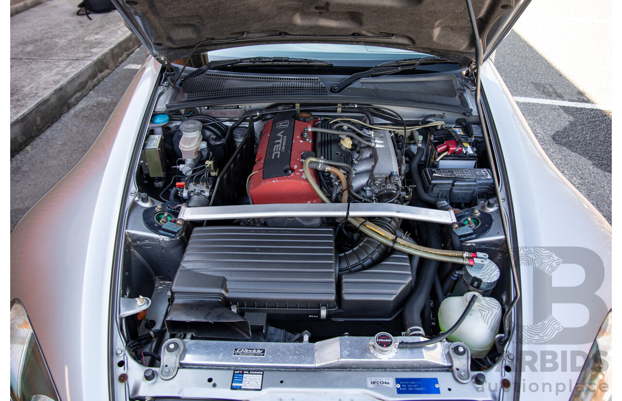 11/1999 Honda S2000 2d Convertible Silverstone Metallic 2.0L - Import