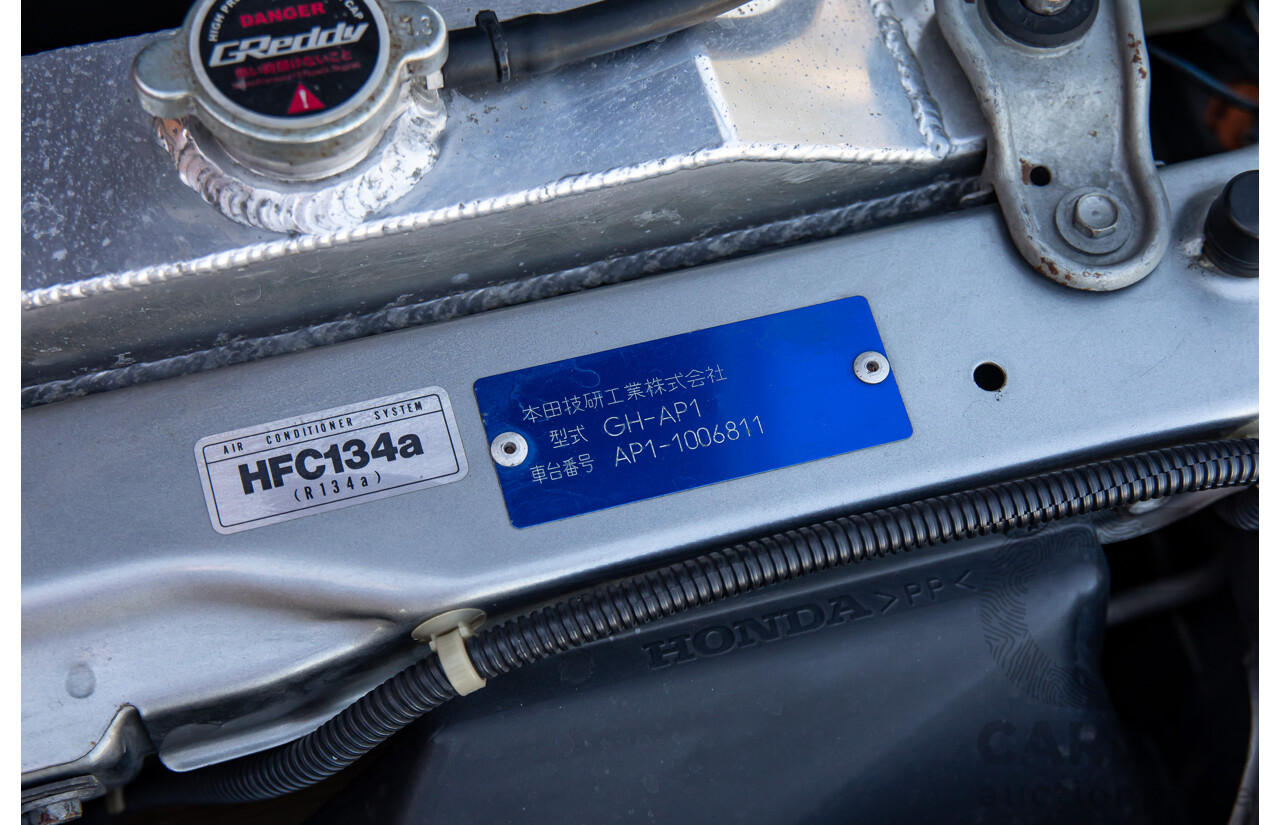 11/1999 Honda S2000 2d Convertible Silverstone Metallic 2.0L - Import