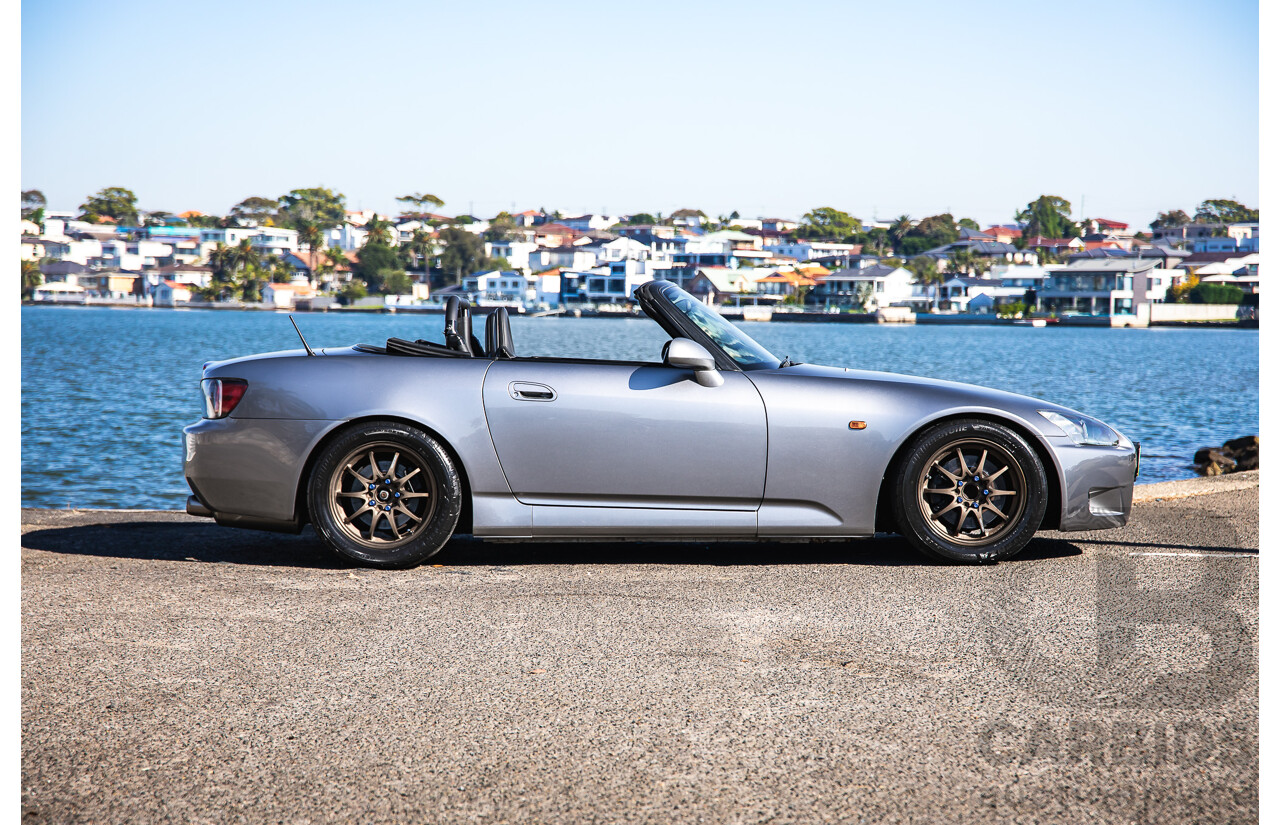 11/1999 Honda S2000 2d Convertible Silverstone Metallic 2.0L - Import