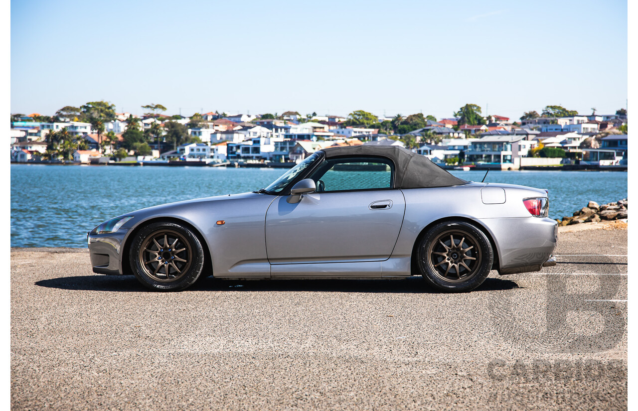 11/1999 Honda S2000 2d Convertible Silverstone Metallic 2.0L - Import