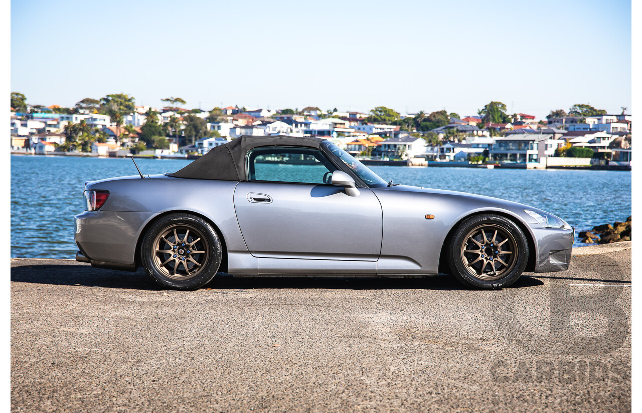 11/1999 Honda S2000 2d Convertible Silverstone Metallic 2.0L - Import