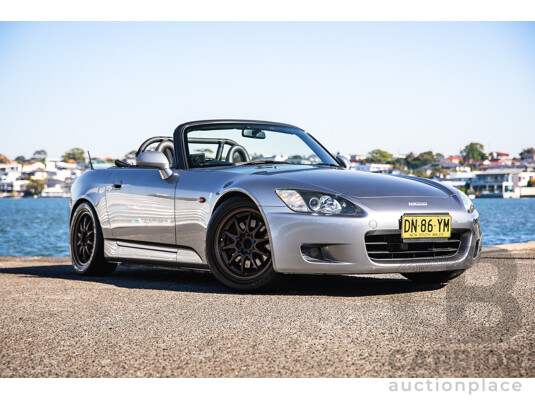 11/1999 Honda S2000 2d Convertible Silverstone Metallic 2.0L - Import