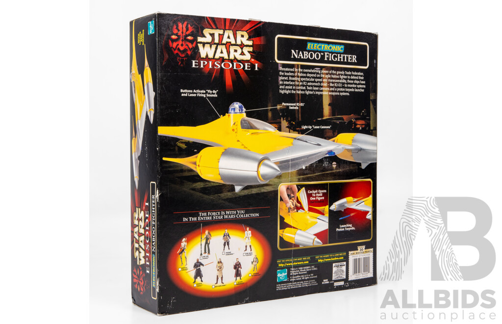 Boxed Star Wars Electronic Naboo Fighter by Hasbro Toys