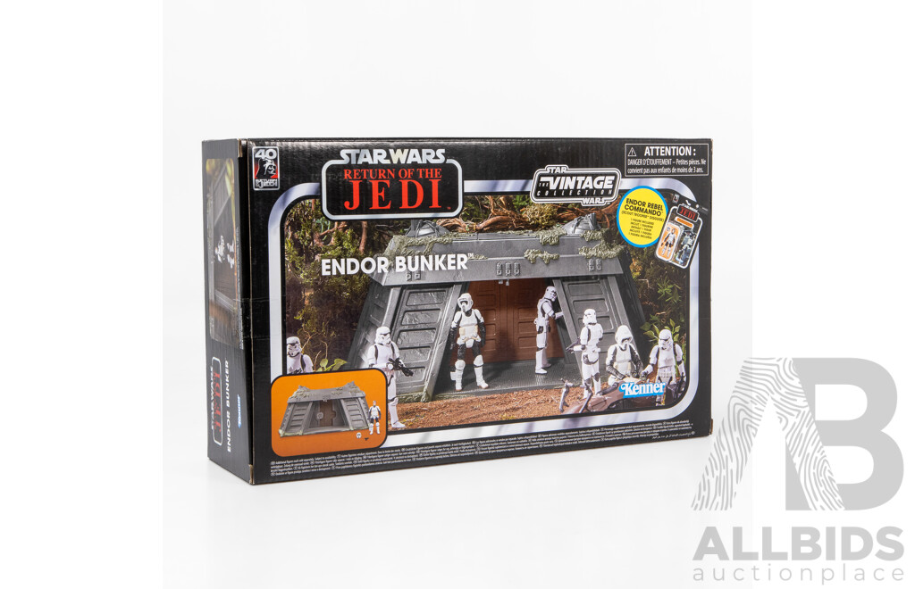 Boxed Star Wars Return of the Jedi Endor Bunker by Kenner Toys