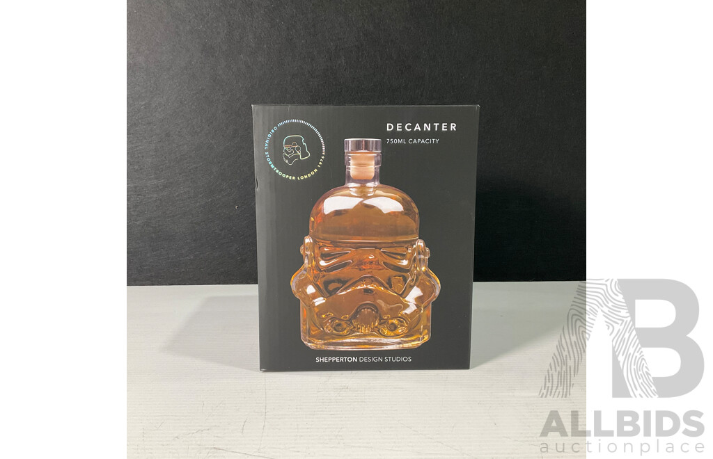 Original Boxed Star Wars Stormtrooper Glass Decanter