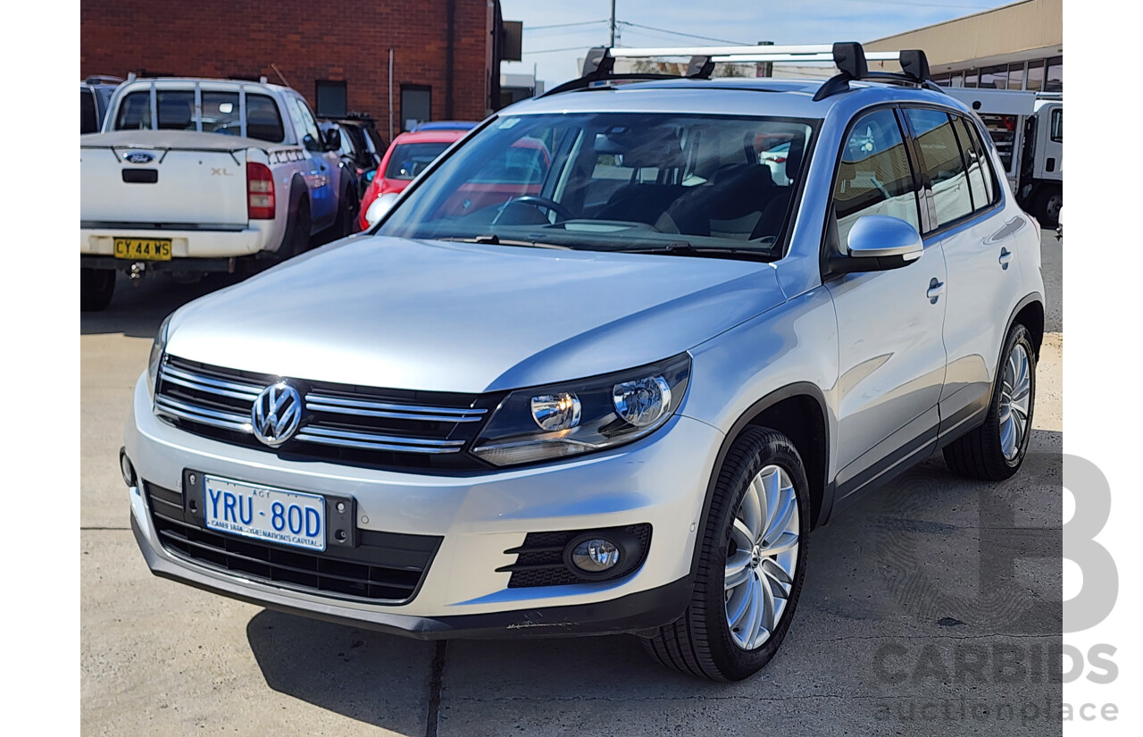 7/2013 Volkswagen Tiguan 132 TSI 5NC MY14 4d Wagon Silver 2.0L