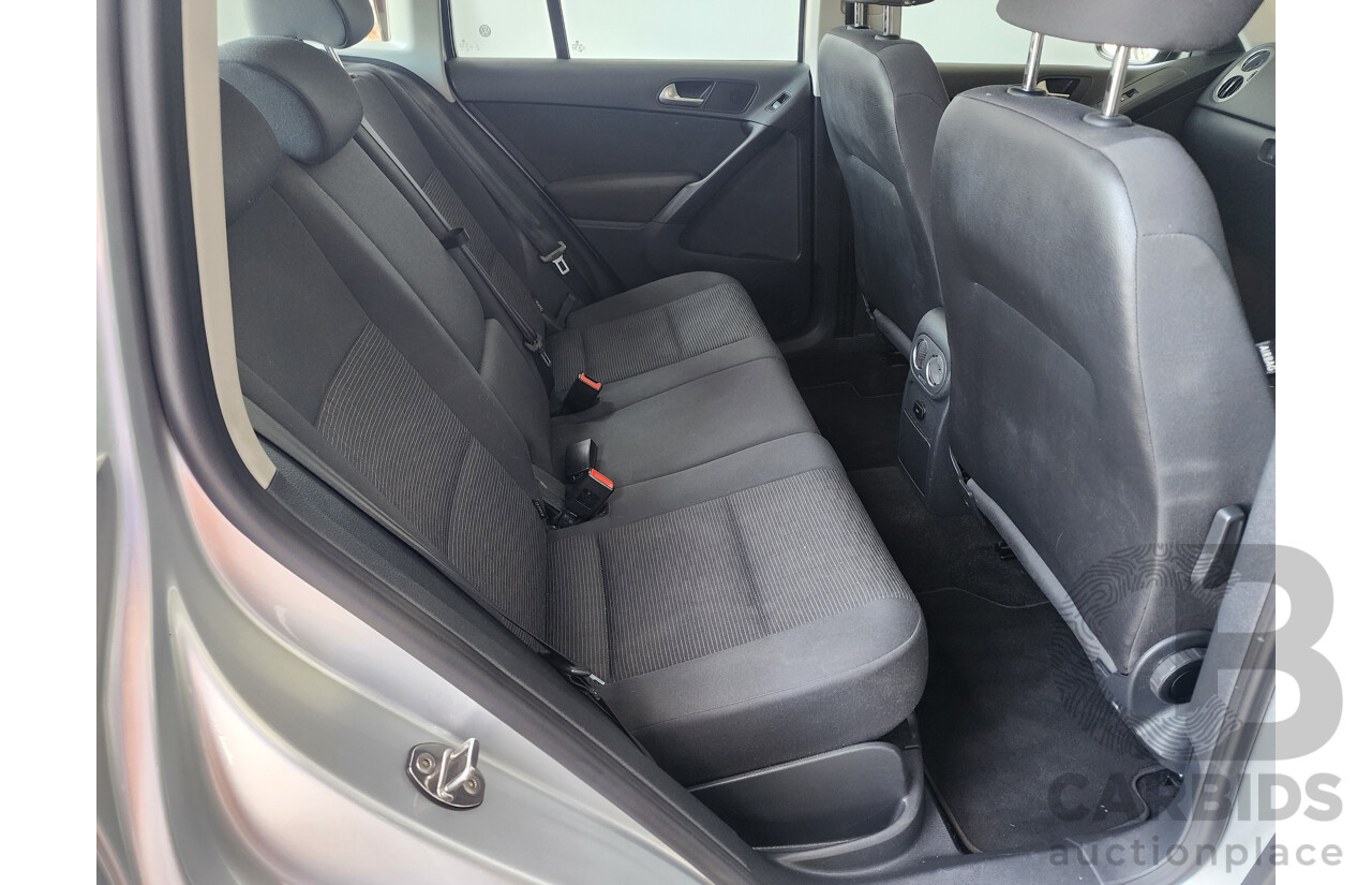7/2013 Volkswagen Tiguan 132 TSI 5NC MY14 4d Wagon Silver 2.0L