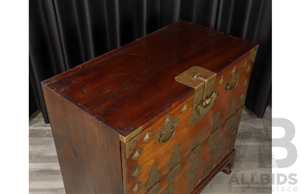Vintage Korean Bandaji Blanket Chest