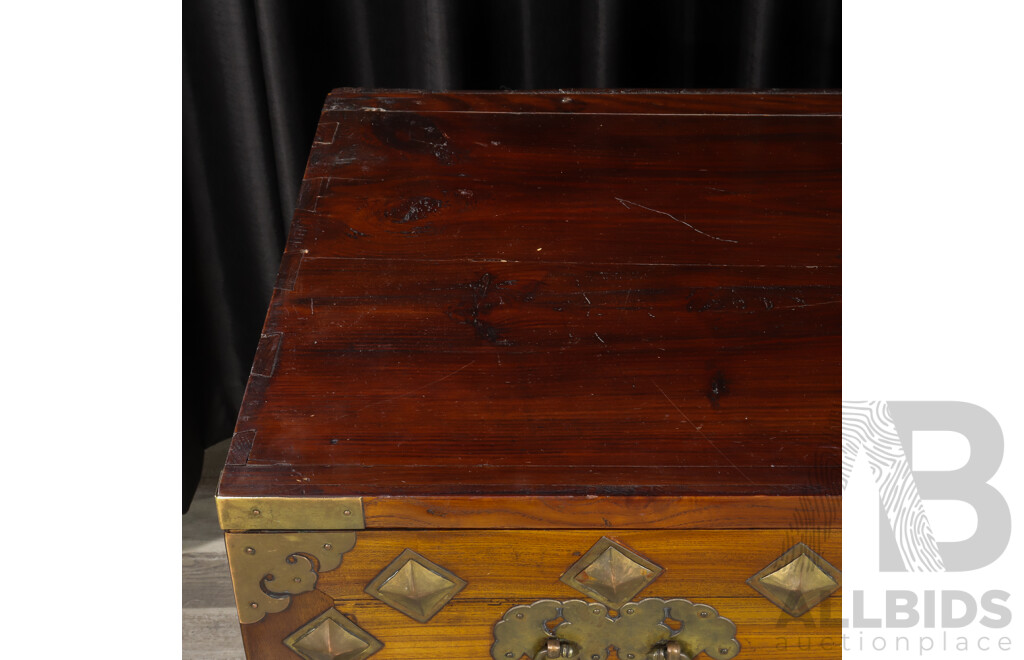 Vintage Korean Bandaji Blanket Chest