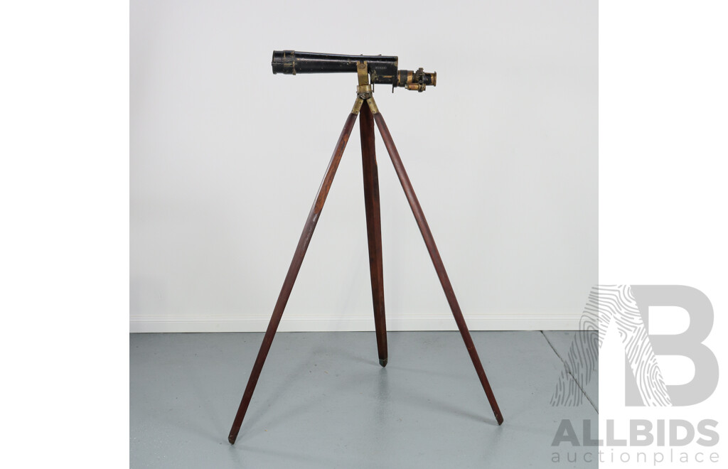 World War Two Era American W & E.L Gurley Gun Sighting Naval Telescope M1910A1 with Tripod, Circa 1941