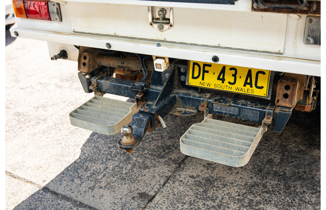 07/2015 Nissan Patrol DX (4x4) 4x4 MY14 Leaf C/Chas White Turbo Diesel 3.0L