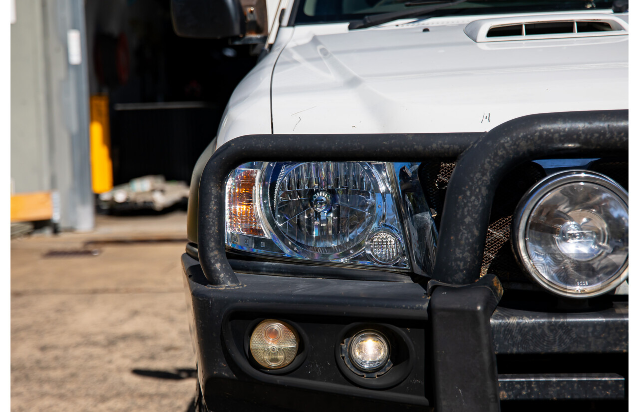 07/2015 Nissan Patrol DX (4x4) 4x4 MY14 Leaf C/Chas White Turbo Diesel 3.0L