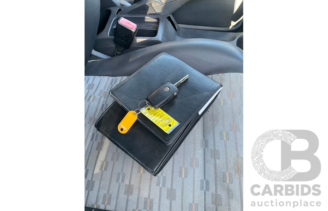 6/2011 Volkswagen Caddy Maxi TDI250 2K MY11 5d Van White Turbo Diesel 1.6L