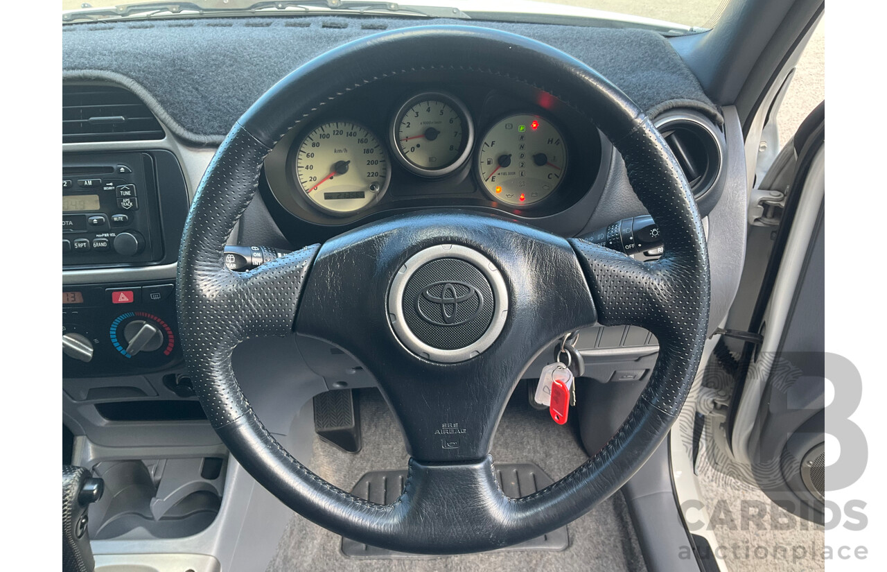 1/2002 Toyota Rav4 Cruiser (4x4) ACA20R 2d Wagon White 2.0L