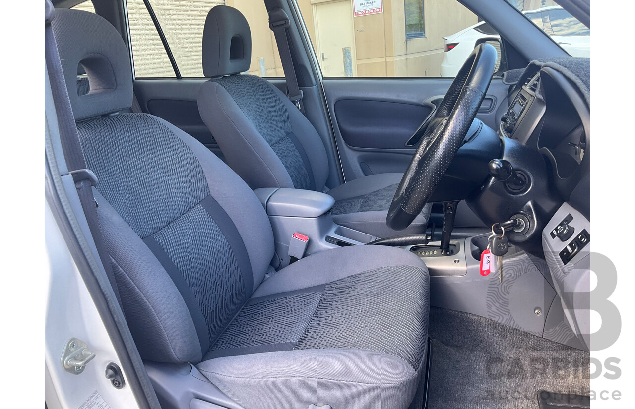 1/2002 Toyota Rav4 Cruiser (4x4) ACA20R 2d Wagon White 2.0L