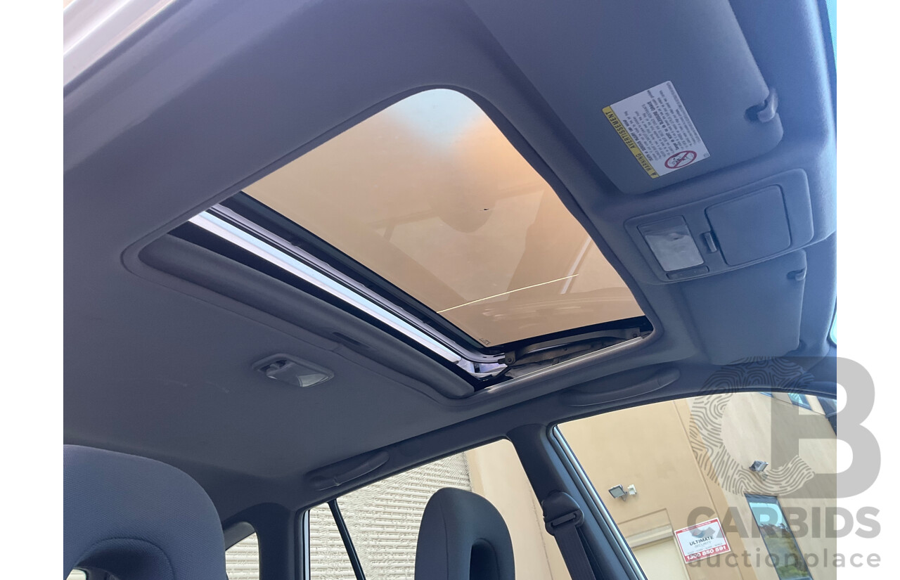 1/2002 Toyota Rav4 Cruiser (4x4) ACA20R 2d Wagon White 2.0L