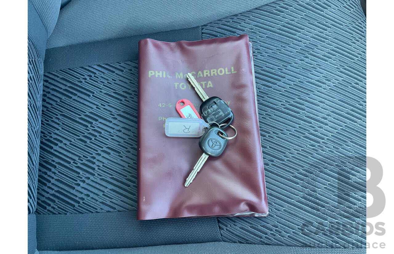 1/2002 Toyota Rav4 Cruiser (4x4) ACA20R 2d Wagon White 2.0L