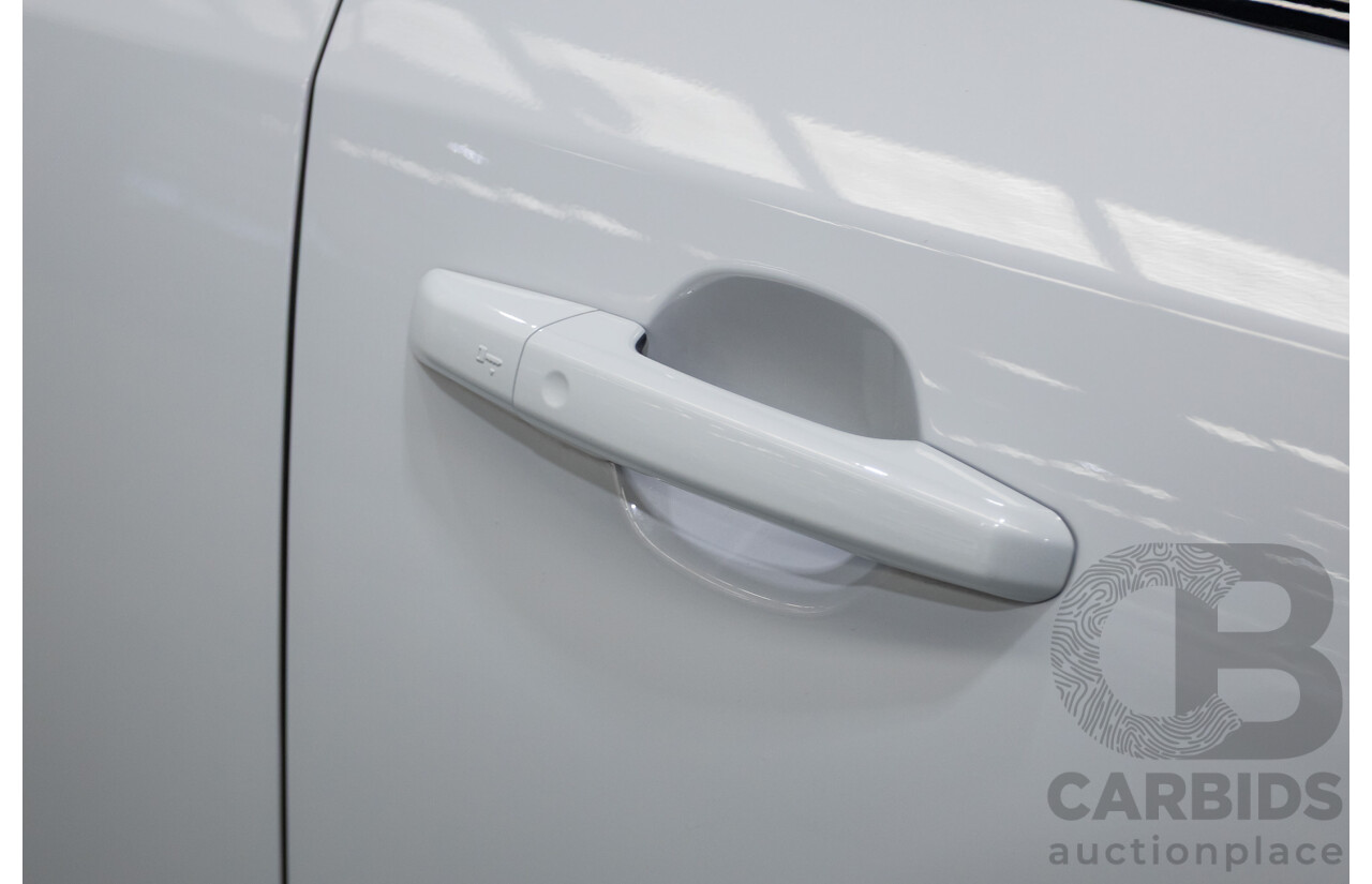 12/2020 Jaguar E-Pace P250 Chequered Flag (AWD) X540 MY20 4D Wagon Nak Yulong White Metallic Turbo 2.0L