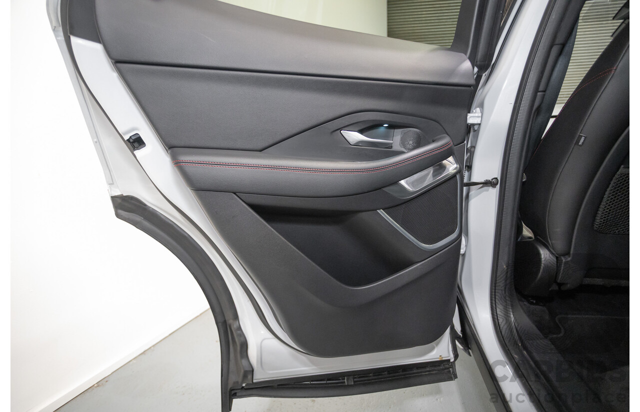12/2020 Jaguar E-Pace P250 Chequered Flag (AWD) X540 MY20 4D Wagon Nak Yulong White Metallic Turbo 2.0L