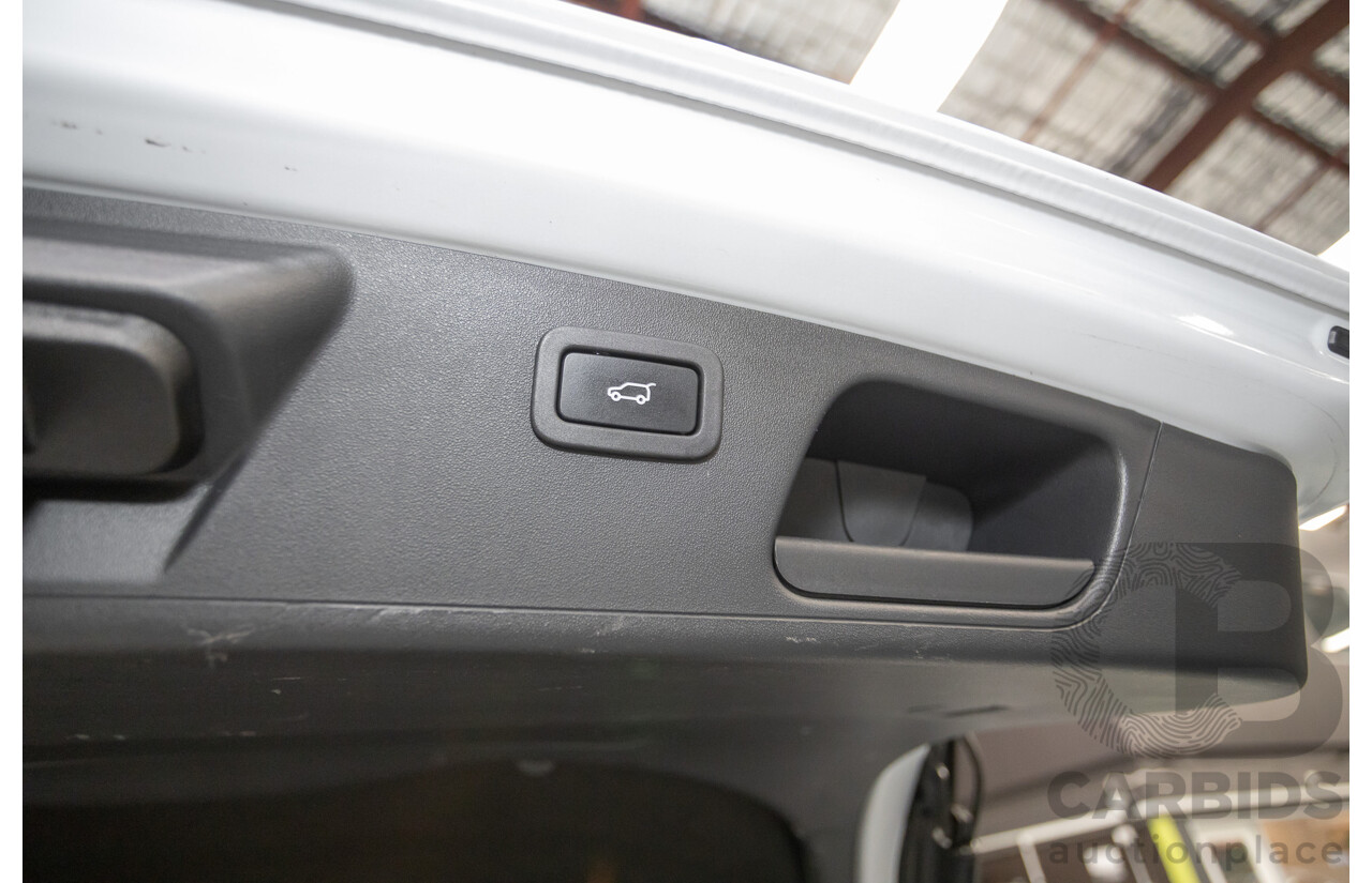 12/2020 Jaguar E-Pace P250 Chequered Flag (AWD) X540 MY20 4D Wagon Nak Yulong White Metallic Turbo 2.0L