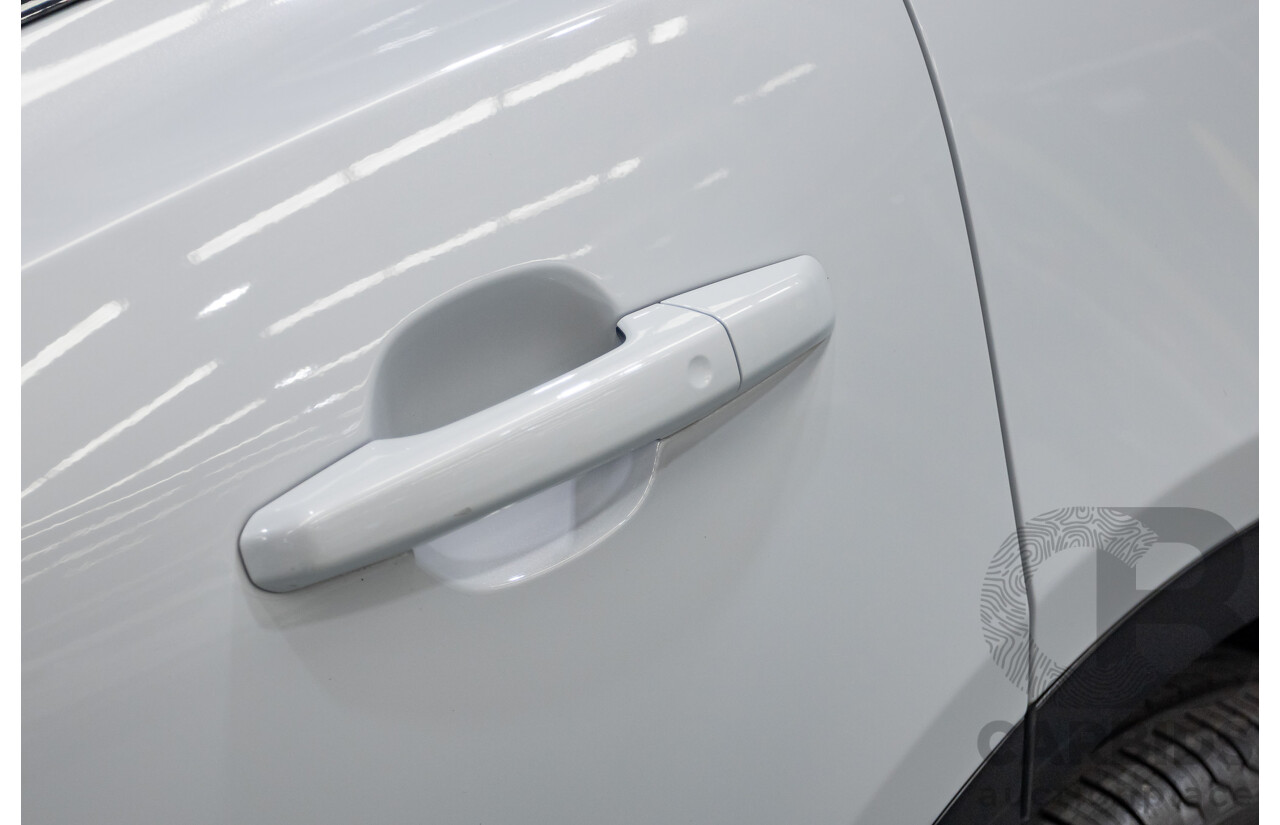 12/2020 Jaguar E-Pace P250 Chequered Flag (AWD) X540 MY20 4D Wagon Nak Yulong White Metallic Turbo 2.0L