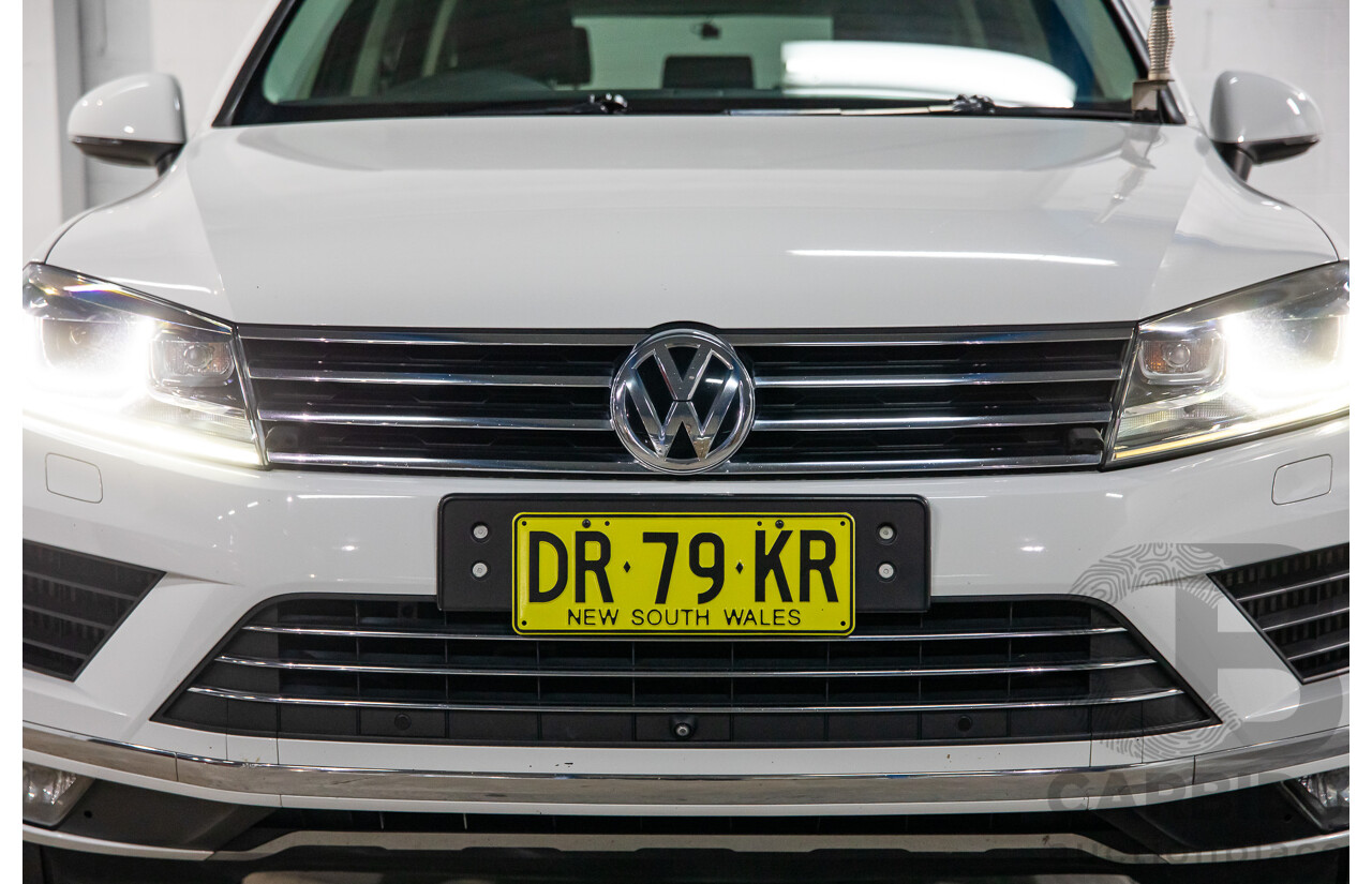 11/2016 Volkswagen Touareg V6 TDI AWD 7P MY17 4D Wagon Pure White Turbo Diesel V6 3.0L