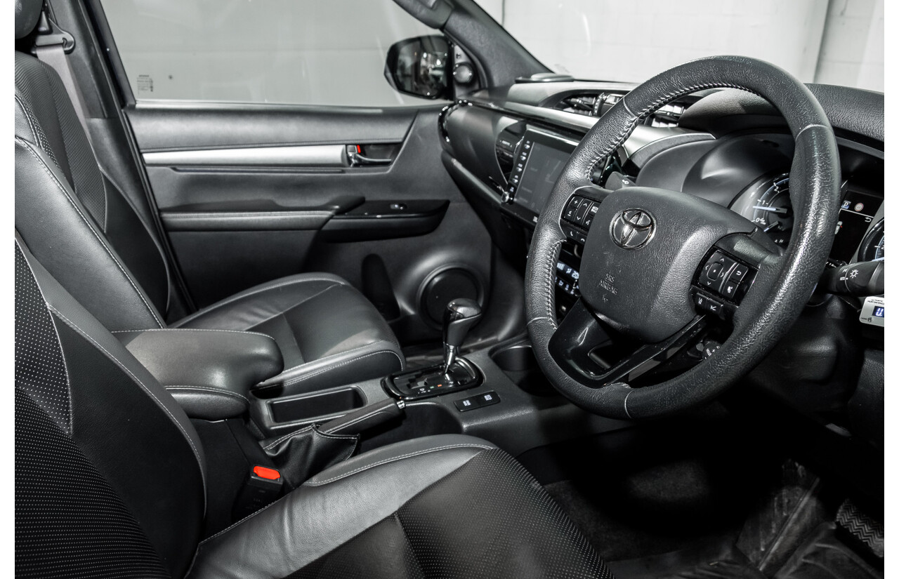 09/2020 Toyota Hilux RUGGED X (4x4) GUN126R Facelift 4d Double Cab P/Up Nebula Blue Turbo Diesel 2.8L