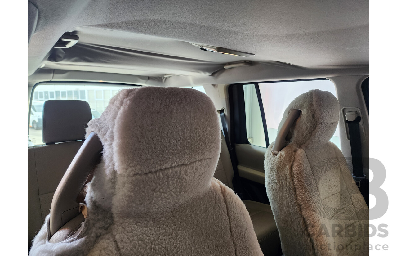 10/2008 Land Rover Discovery 3 SE MY08 4d Wagon Beige 2.7L