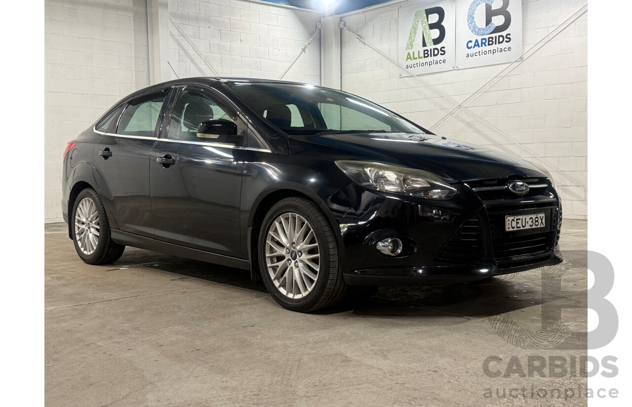 10/2011 Ford Focus Titanium LW 5d Hatchback Black 2.0L