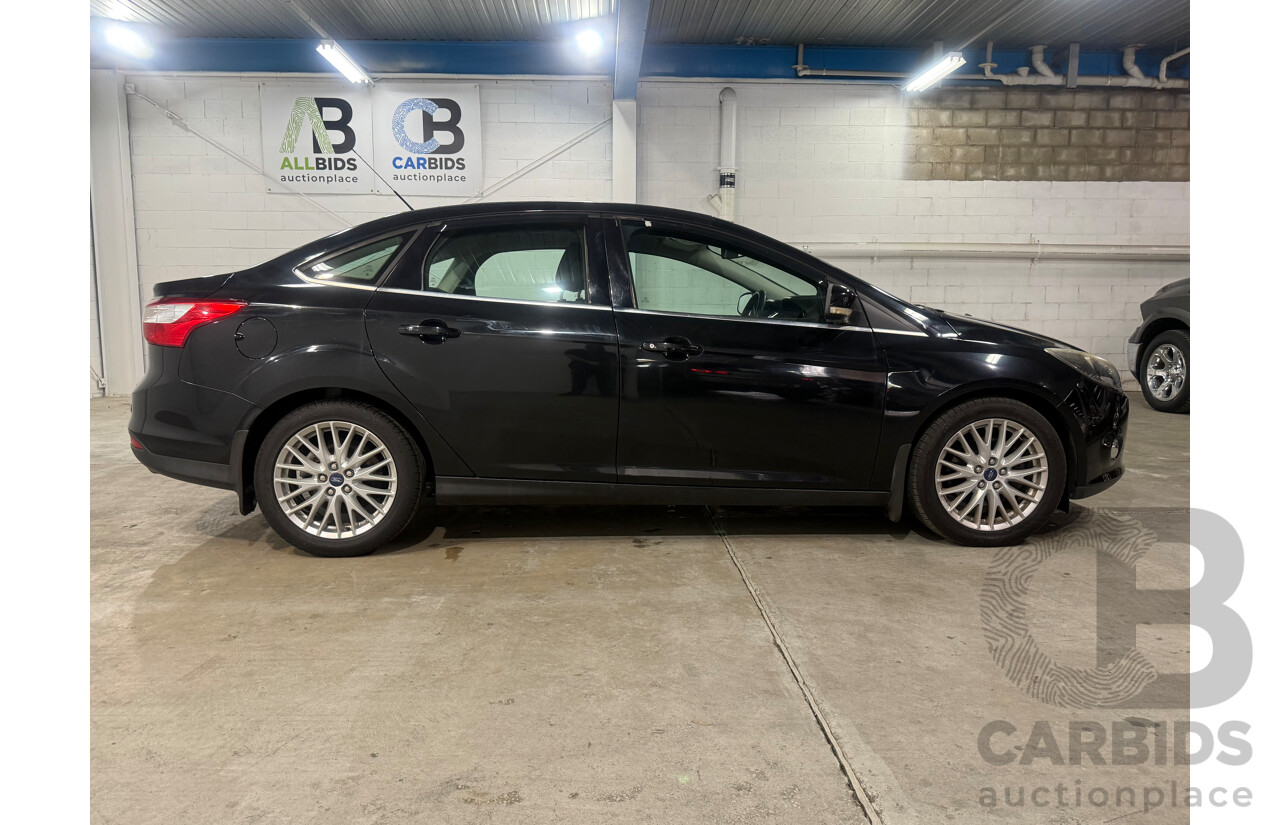 10/2011 Ford Focus Titanium LW 5d Hatchback Black 2.0L