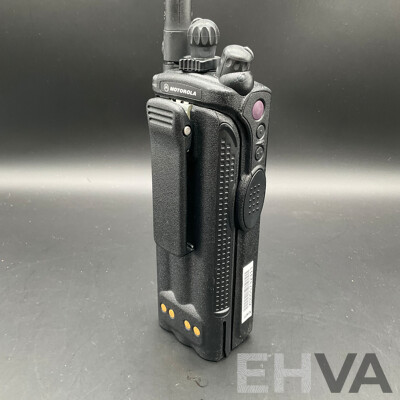 MOTOROLA (XTS 5000) Digital Portable Two-Way Radio