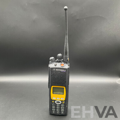 MOTOROLA (XTS 5000) Digital Portable Two-Way Radio