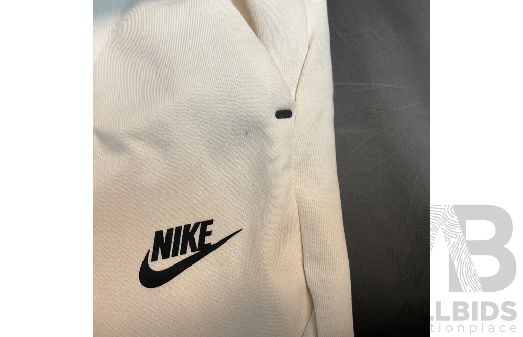 Nike Men's White Pants - Size S