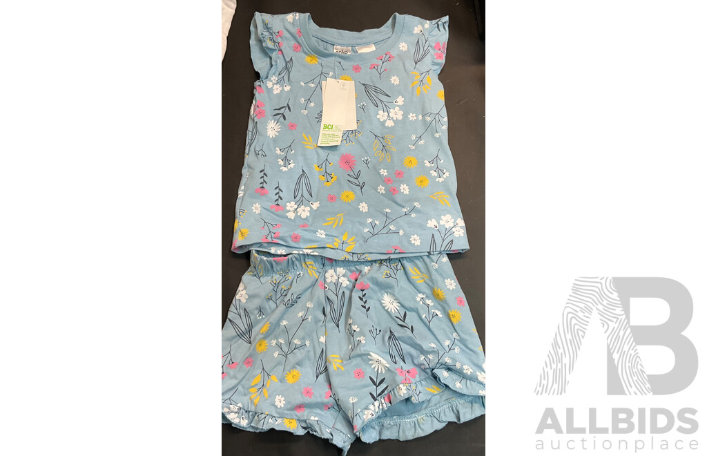Petite Etoile Size 3 Tutu Dress with Assorted Anko Size 2 Girls Clothes & Suction Plate & Sippy Cup