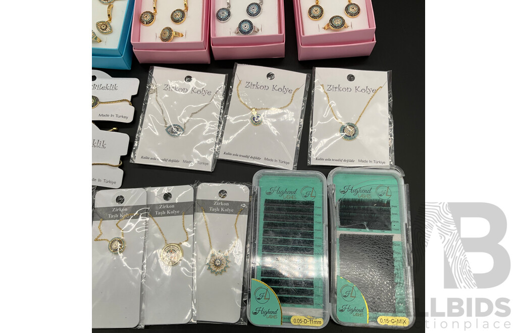 Assorted Costume Jewellery and Lashes Eyelash Extensions - Lot of 25