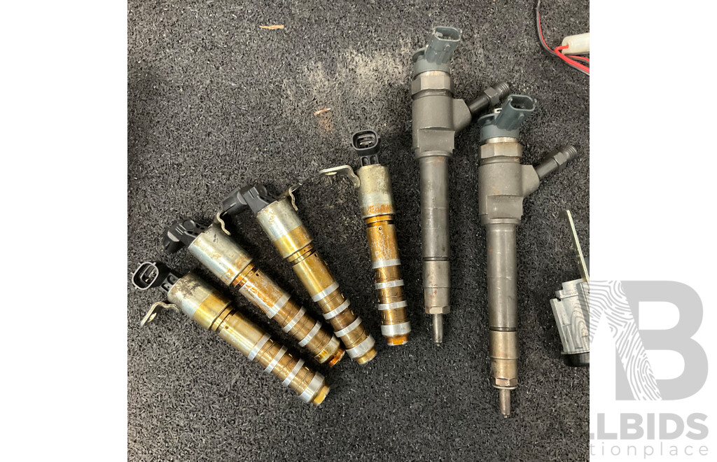 RIDGE RYDER 150W Inverter, Jumper Cables and Assorted Engine and Other Parts