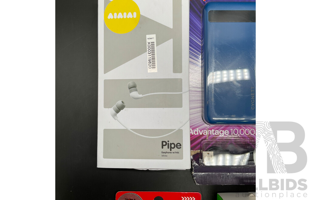 CYGNETT Power Bank, AIAIAI Pipe Earbuds, BELKIN Wall Charger and DYNABOOK 64GB Micro SDXC Card - Lot of 4