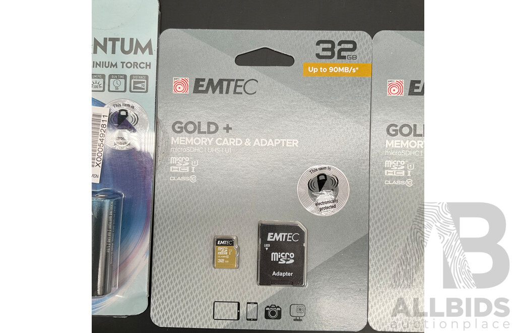 QUANTUM Torch, CHEERBLE Pet Toy, FUZION Pocket Scale, DYNABOOK 64GB Micro SDXC Card, EMTEC 32GB Card (2x) and Assorted Alkaline Battery Pack  - Lot of 7