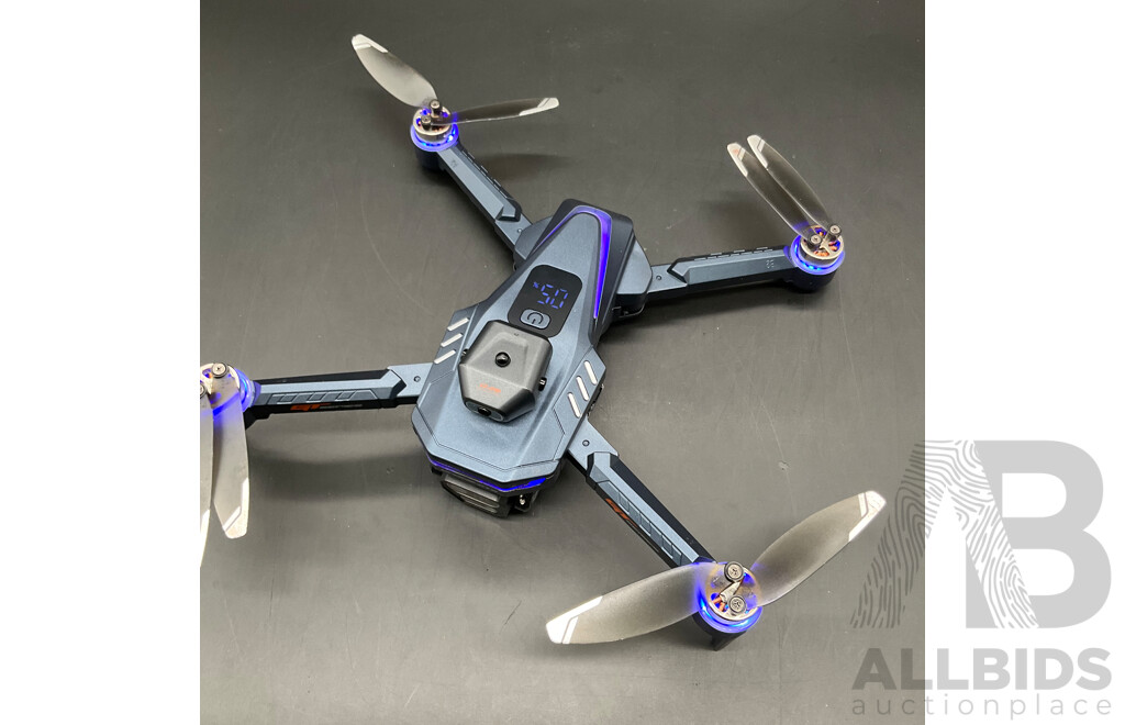 GT8 Series Foldable Drone and Two EMTEC Gold+ 32GB Memory Cards - Lot of 3