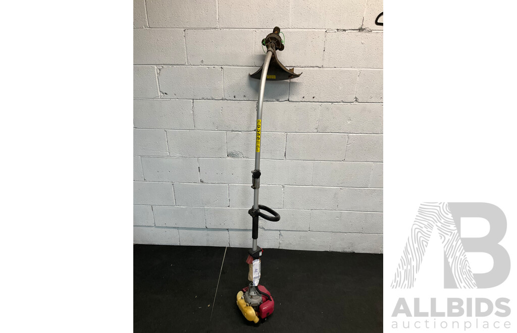 POPE Renegade 26cc Lime Trimmer