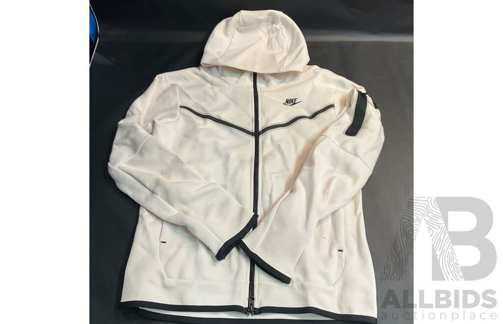 Nike Men's White Jacket Size S