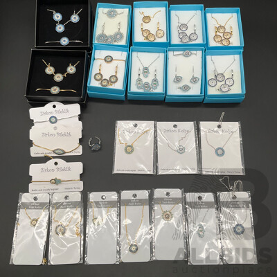 Assorted Costume Jewellery - Lot of 23