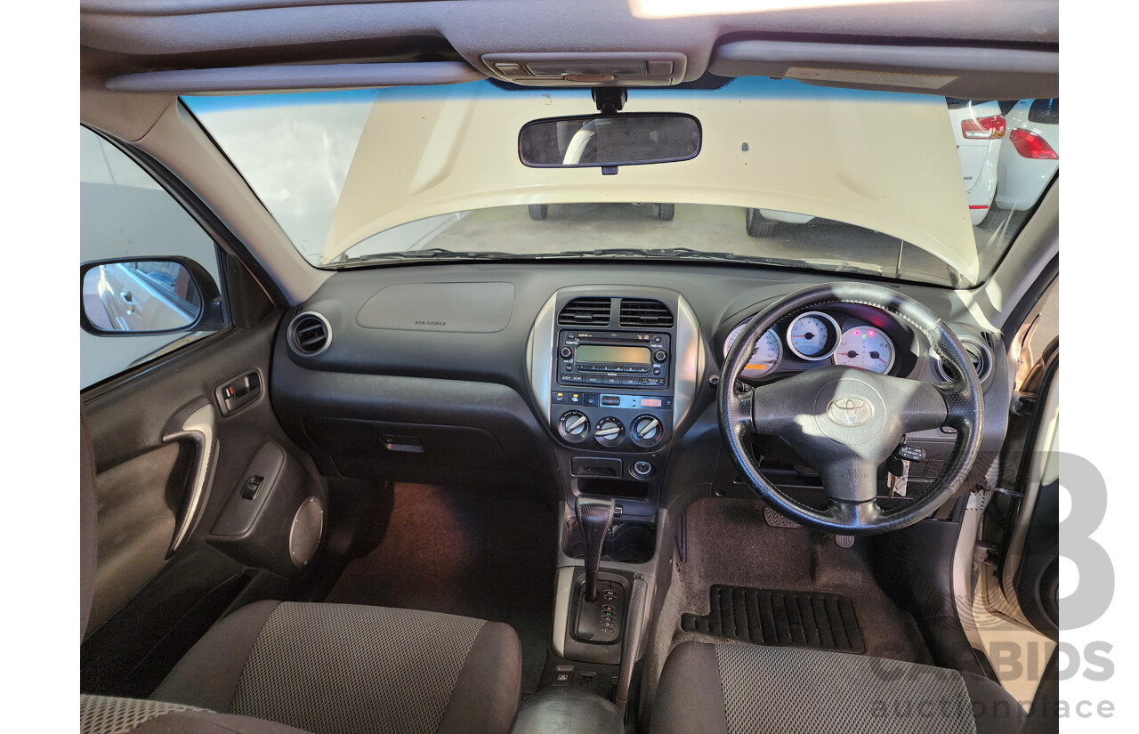 4/2004 Toyota Rav4 Cruiser (4x4) ACA23R 4d Wagon Gold 2.4L