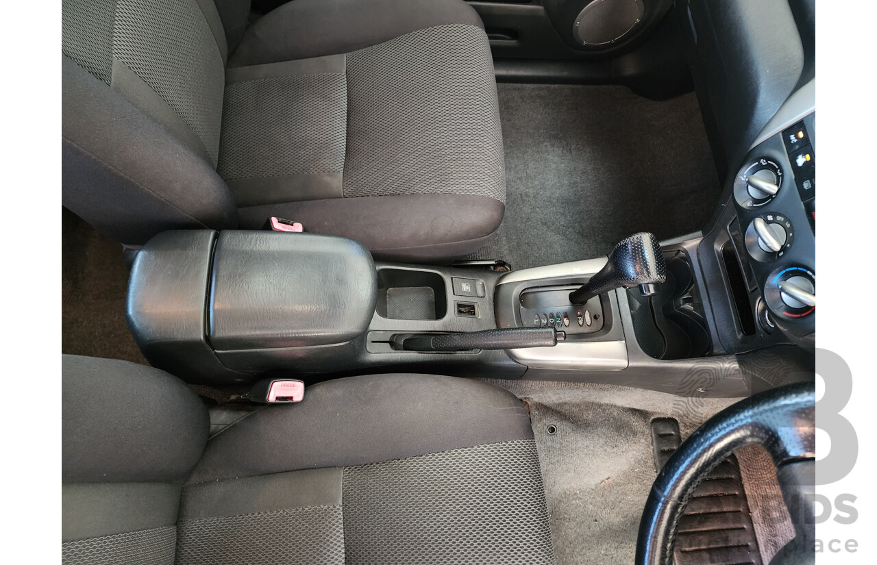 4/2004 Toyota Rav4 Cruiser (4x4) ACA23R 4d Wagon Gold 2.4L