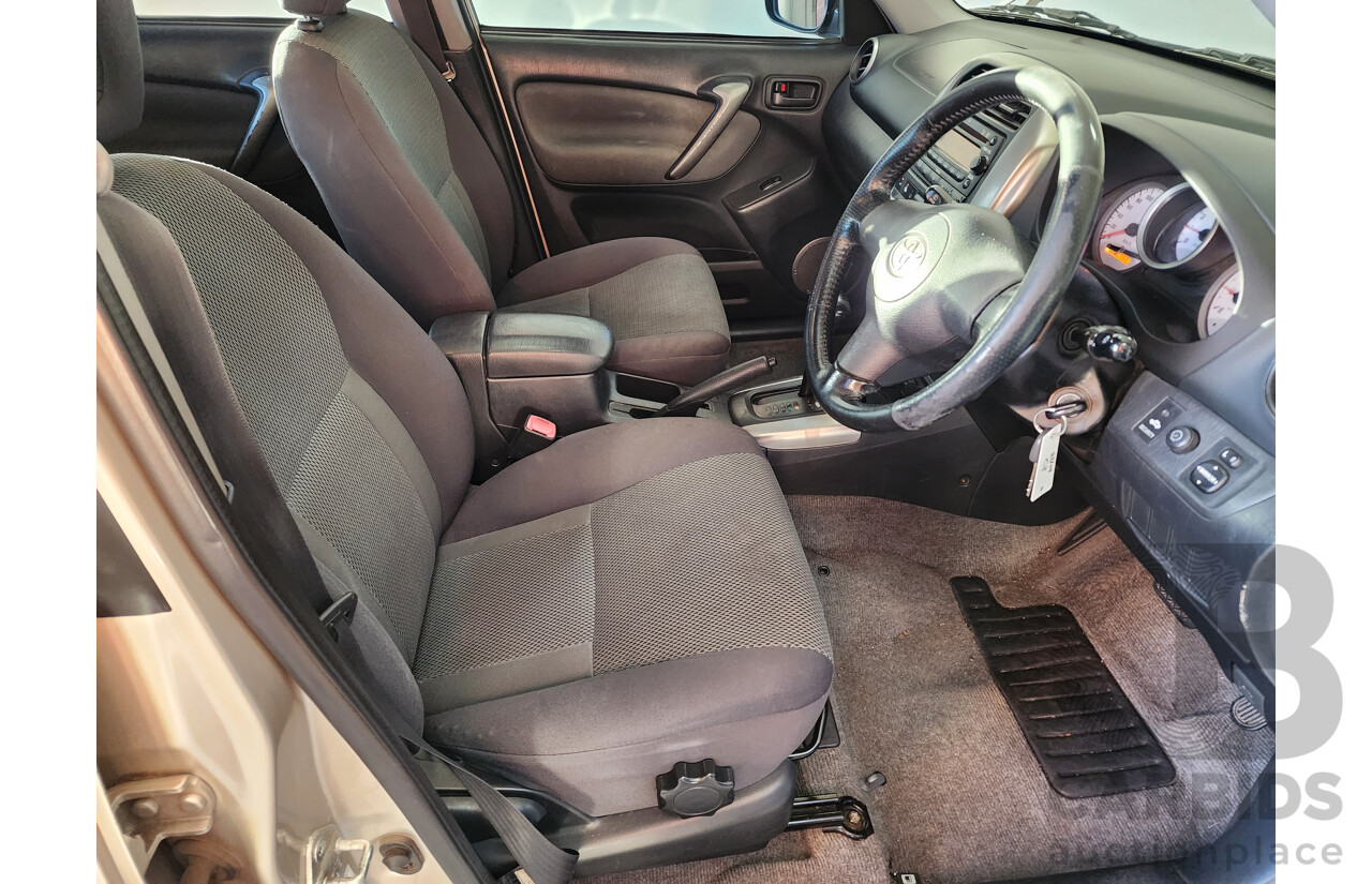 4/2004 Toyota Rav4 Cruiser (4x4) ACA23R 4d Wagon Gold 2.4L