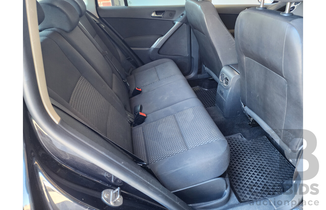 8/2009 Volkswagen Tiguan 103 TDI 5NC MY09 4d Wagon Black 2.0L