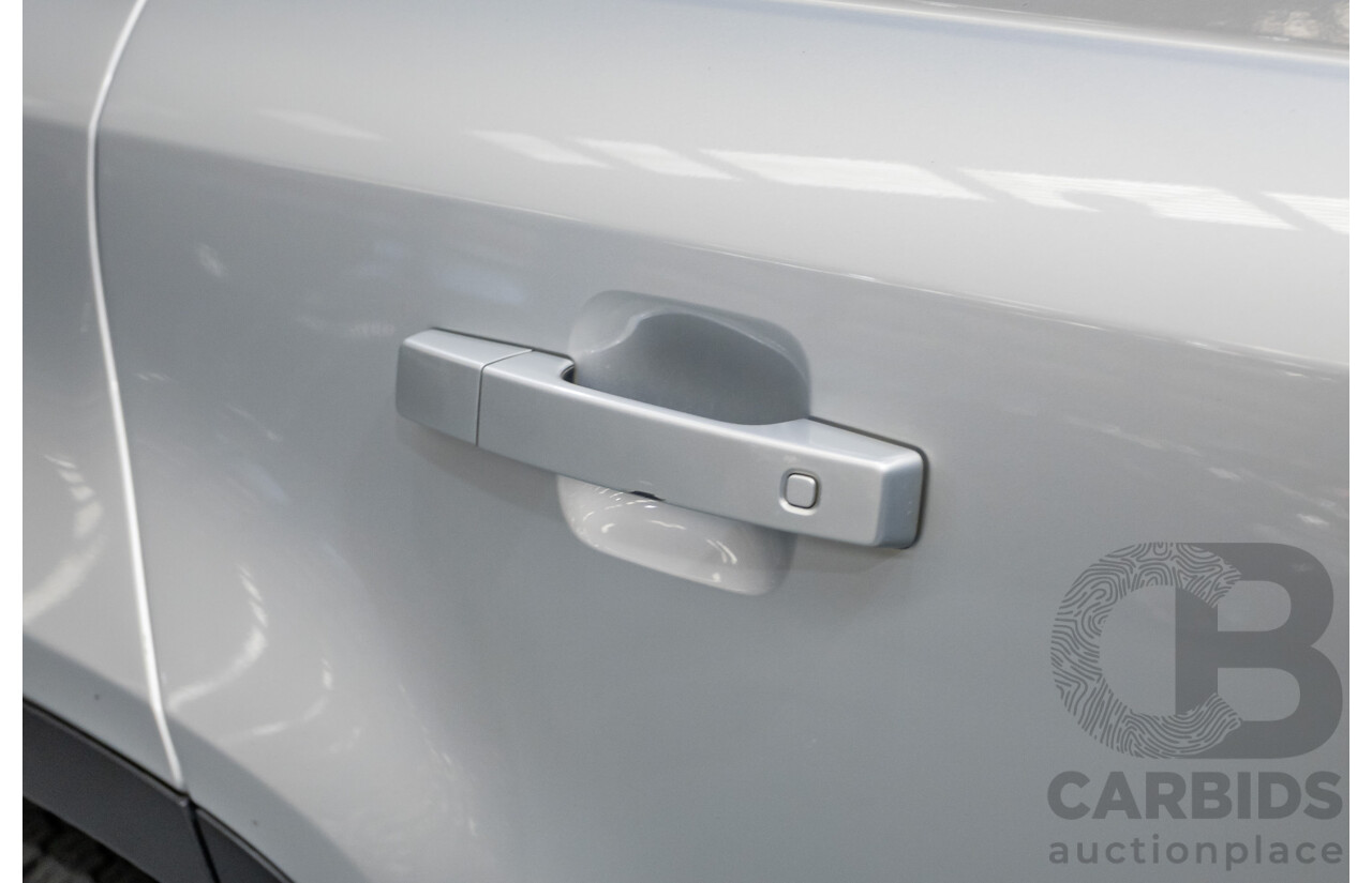 12/2021 Land Rover Defender 110 P400 SE (AWD) L663 MY2 4d Wagon Hakuba Silver Metallic Turbo 3.0L