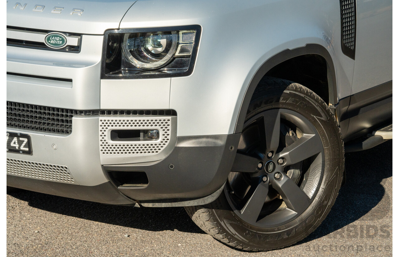 12/2021 Land Rover Defender 110 P400 SE (AWD) L663 MY22 4d Wagon Hakuba Silver Metallic Turbo 3.0L - MHEV