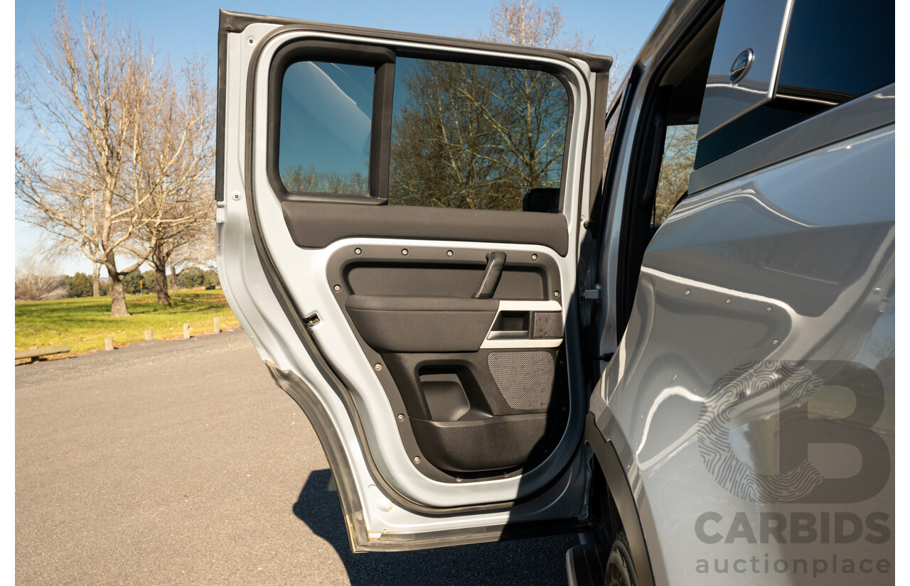 12/2021 Land Rover Defender 110 P400 SE (AWD) L663 MY22 4d Wagon Hakuba Silver Metallic Turbo 3.0L - MHEV